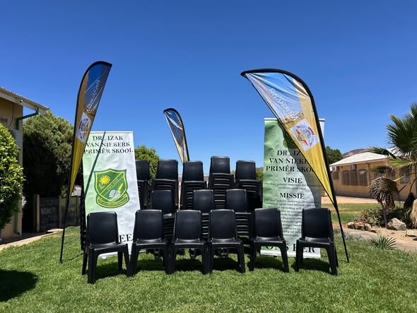 Namakwa Executive Mayor's office delivers chairs to local school