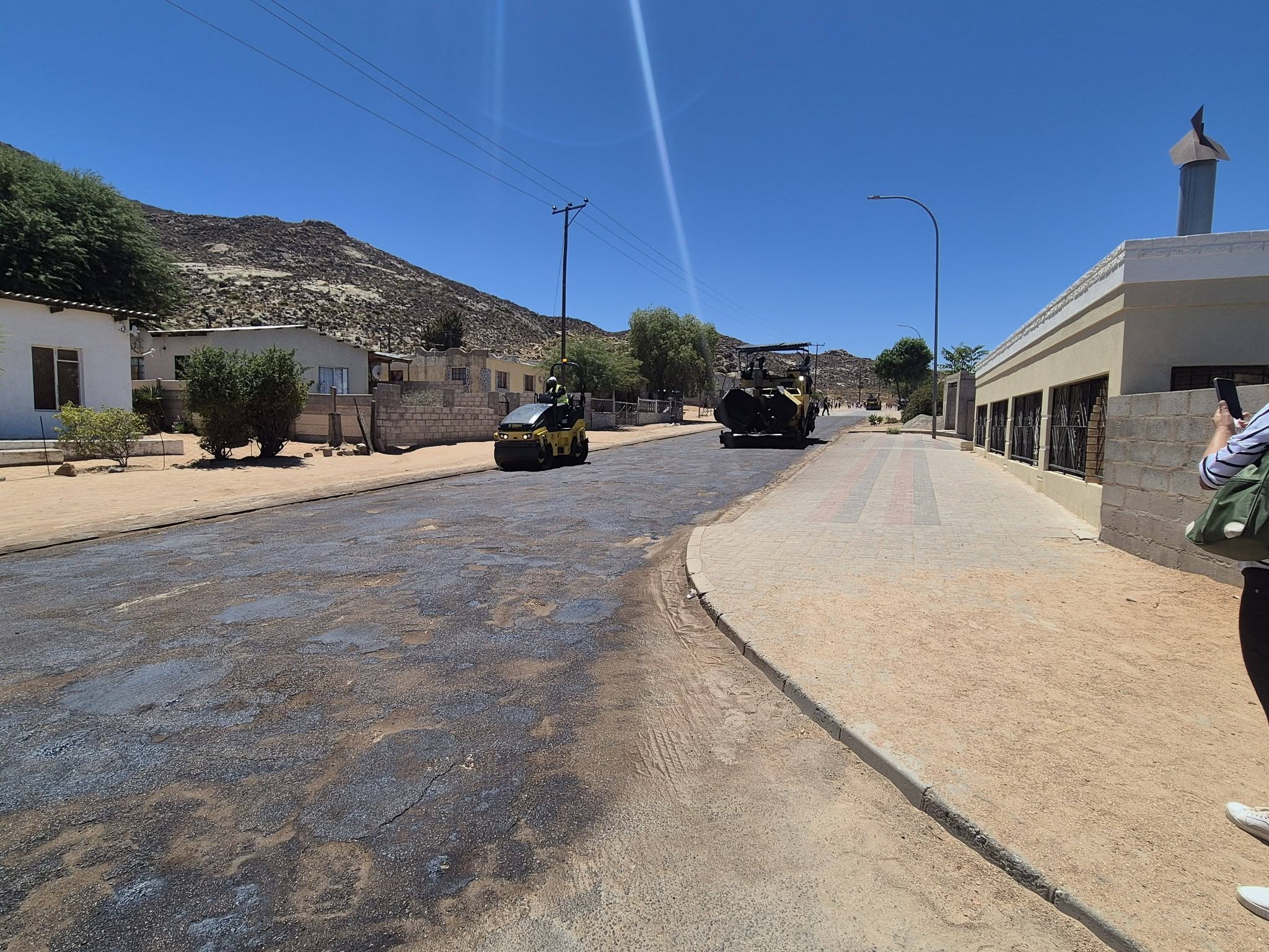 Ukulungiswa kweendlela eMatjieskloof kuphucula iziseko zophuhliso loluntu