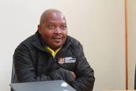 MEC Motlhaping expected to handover houses in Onseepkans